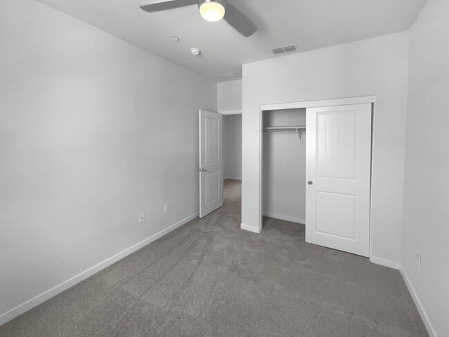 Photo - 3234 Bridgeway Dr