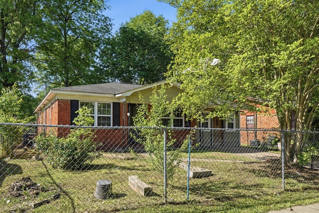 Photo - 2683 21st St