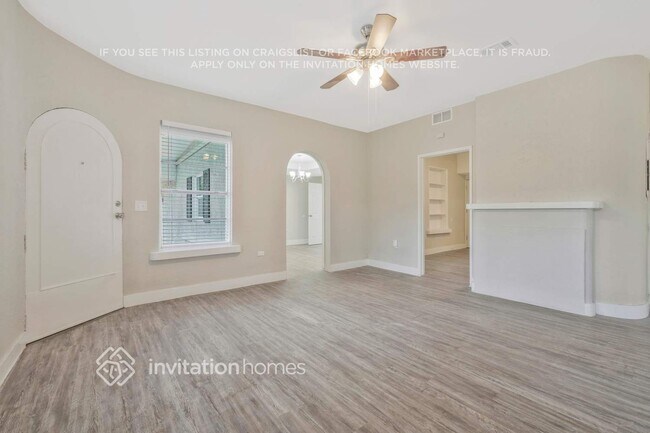 Photo - 9805 Winston St