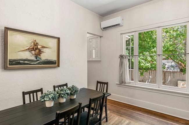 Photo - All-Utilities-Included Studio in Historic Bristol Manor | Pet Friendly Unidad G