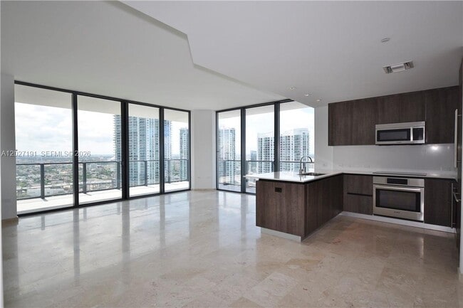 Photo - 68 SE 6th St Unit 2812