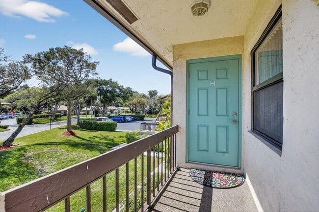 Photo - 21911 Cypress Dr