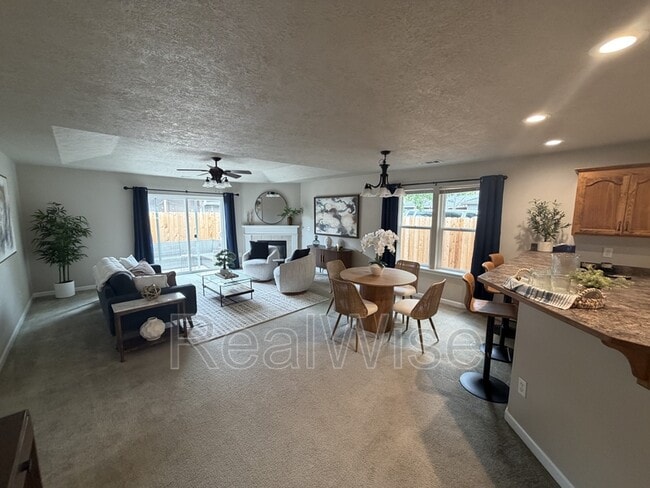 1630 Medart Ln