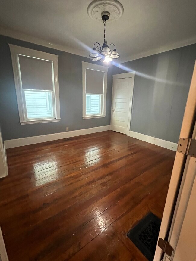 Photo - 53 Farragut Rd