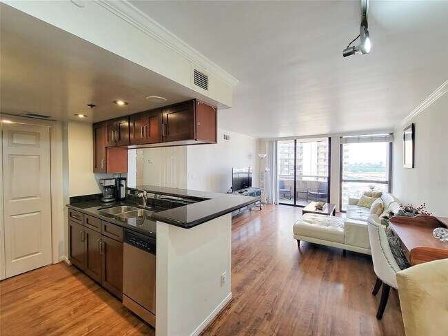 Photo - 3525 Sage Rd Unit 1605