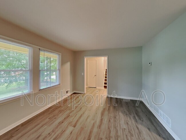 Photo - 3190 Clifton Church Rd SE