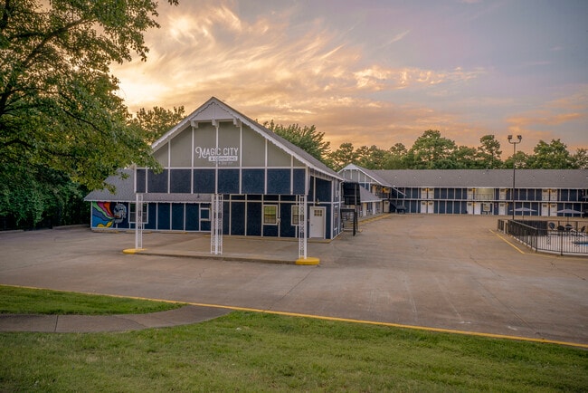 Magic City Commons