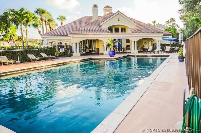 Building Photo - 815 Boynton Beach Blvd Unit 1-203