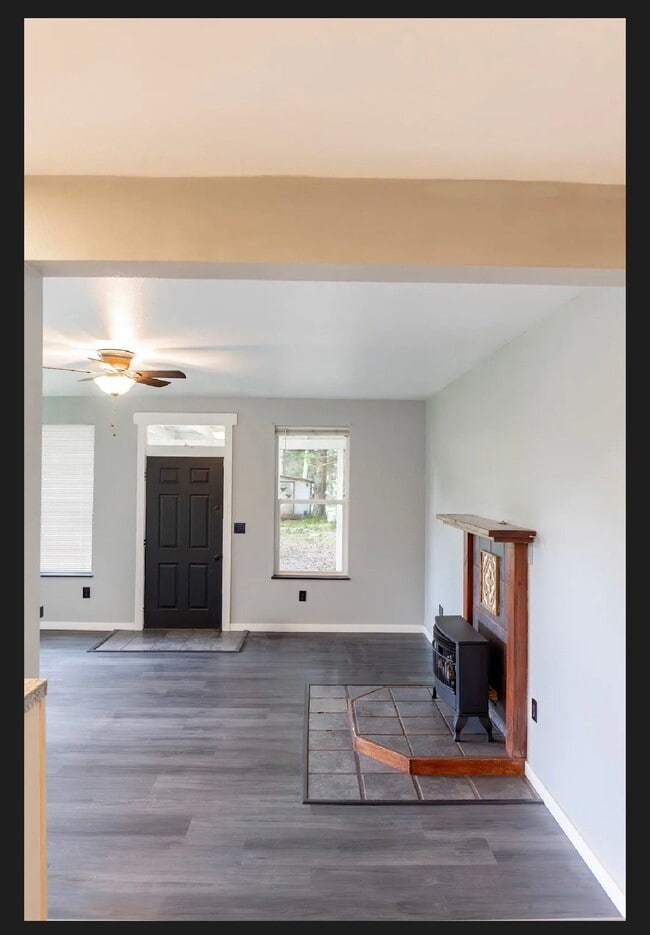 Photo - 13124 Rainier Rd SE