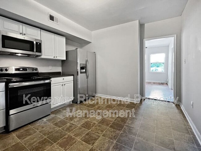 Photo - 9 E 19th St