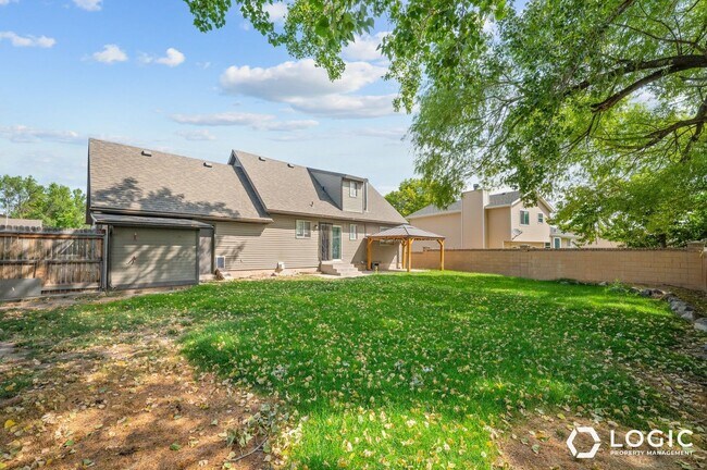 5155 Saguaro Dr