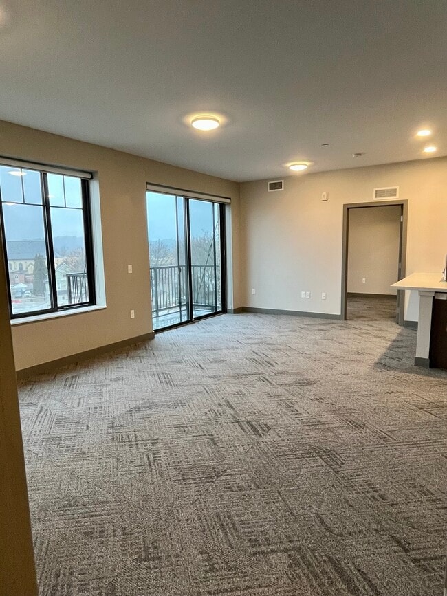 Photo - Stockbridge Apartments