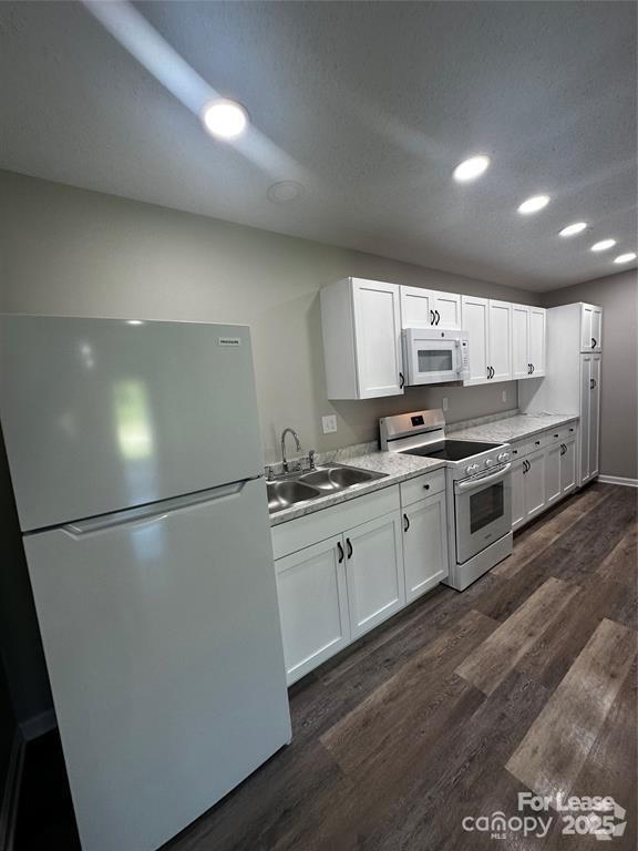 Building Photo - 43 Hawkins Rd Unit 2 Rental