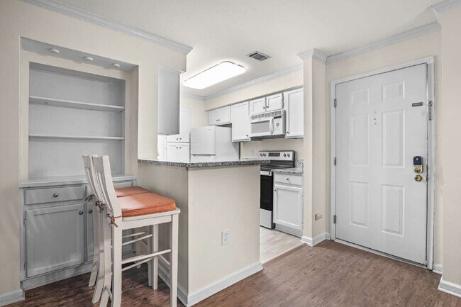 Photo - 3115 Pine Heights Dr NE