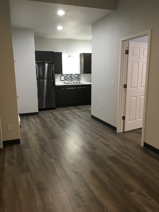 Photo - 410 E Mill St Unidad 410 E Mill Street