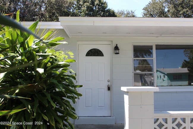 Photo - 790 Renner Ave