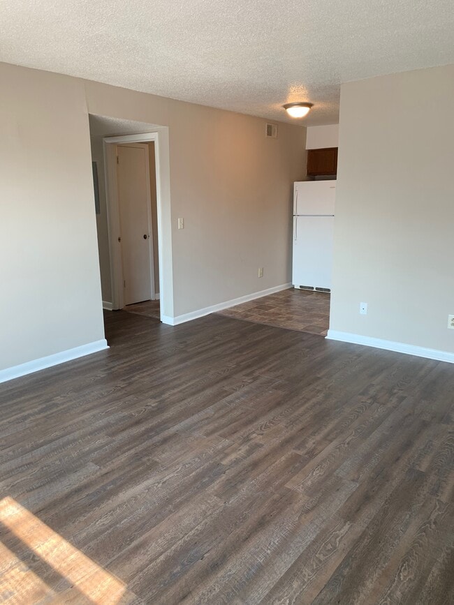Middle Creek Apartments