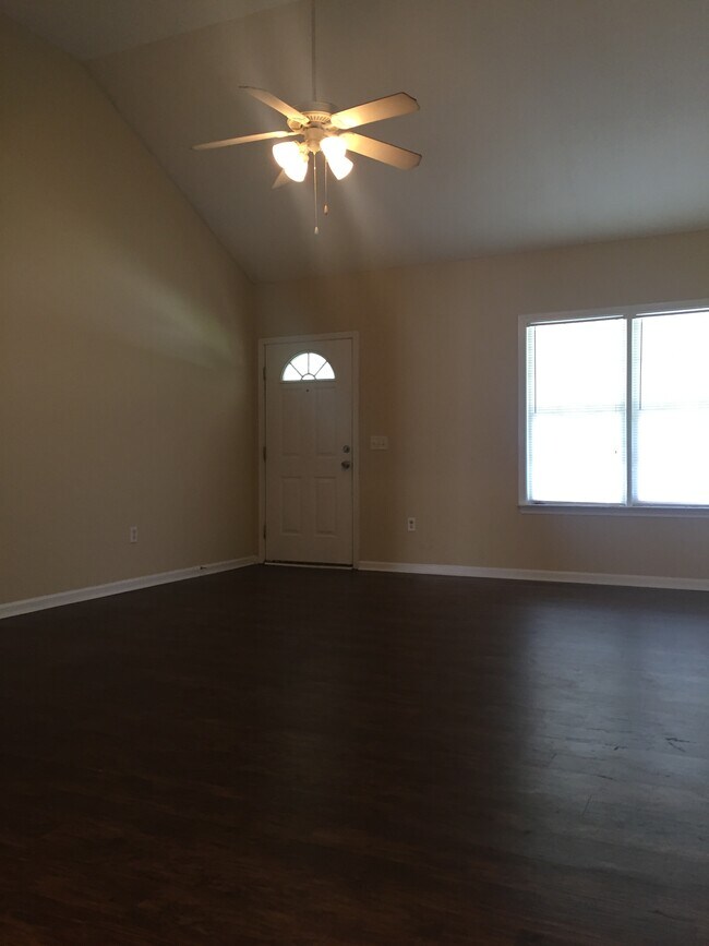 Photo - 5606 Landings Pkwy