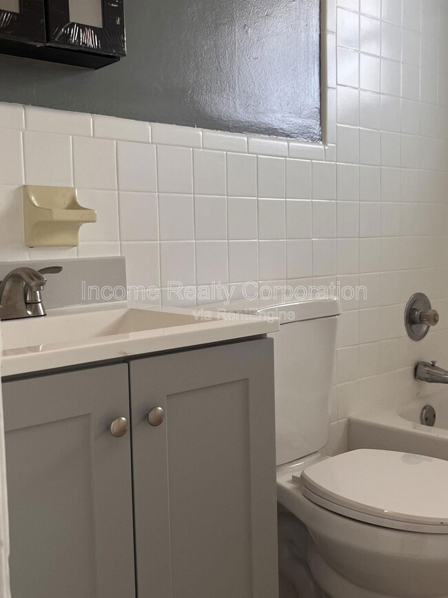 Photo - 2258 NW 83rd St Unit B