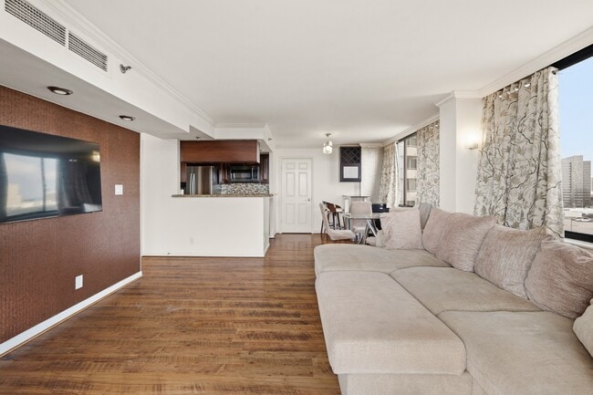 Photo - 3525 Sage Rd Unidad 1204