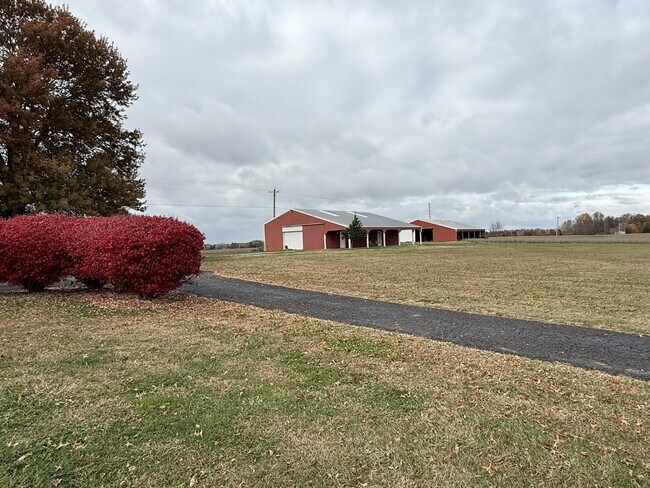 Photo - 3333 Tanner Rd