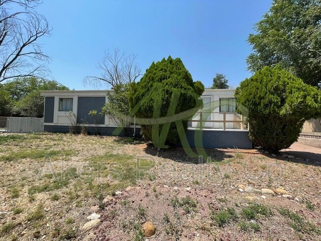 Building Photo - 965 S Blueridge Dr