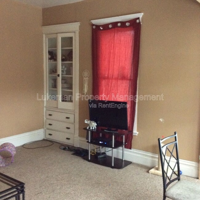 Photo - 720 Village St Unit 2