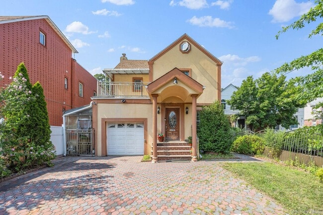 Building Photo - 197-03 McLaughlin Ave