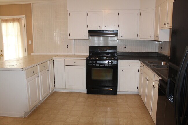 Photo - Ireland Dr. area