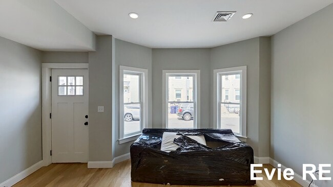 Photo - 42 Hano St Unit 1
