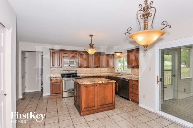 Photo - 338 Forest Grove Ct