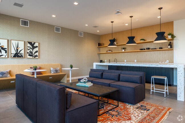 Community Kitchen & Lounge