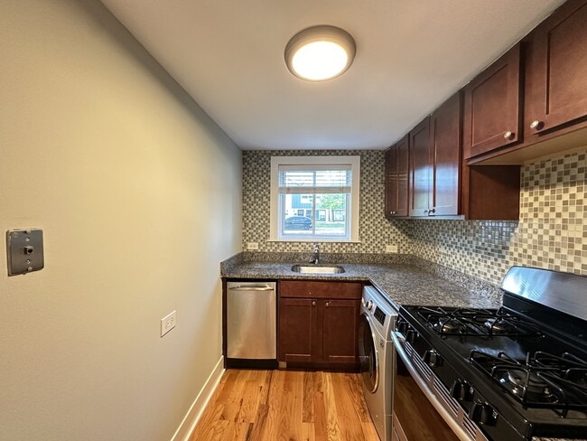 Photo - 432 Elm Pl Unit 211