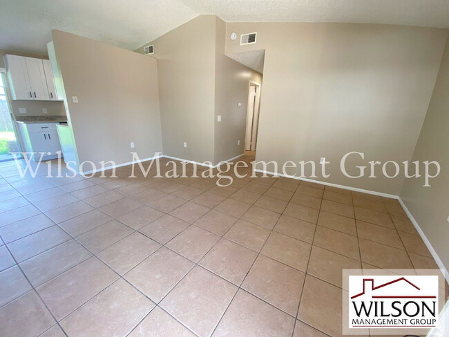 Photo - 5511 Lehigh Ave