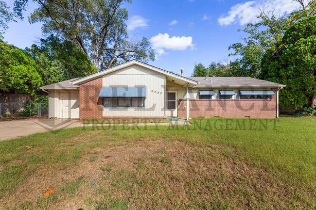 Building Photo - 2532 N Amidon Ave Rental