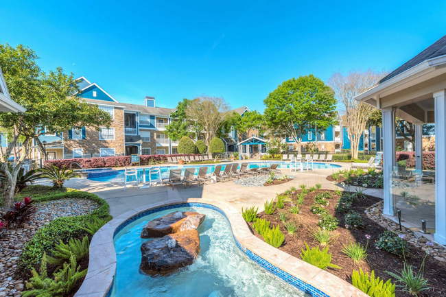 The Grayson at Baybrook - The Grayson at Baybrook Apartments