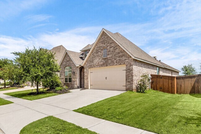 Photo - 6722 Waxbill Rd