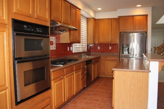 Photo - 524 Rosewood Ln