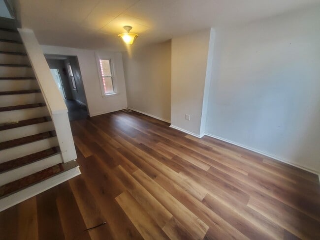 Photo - 404 S 9th St