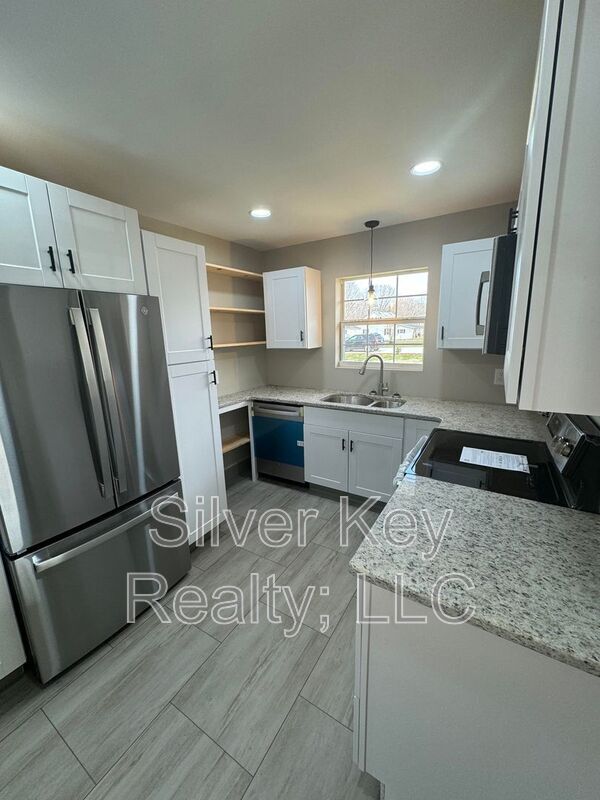 Photo - 406 Dodson Ave