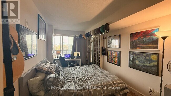 Photo - 1040 The Queensway Unit 503