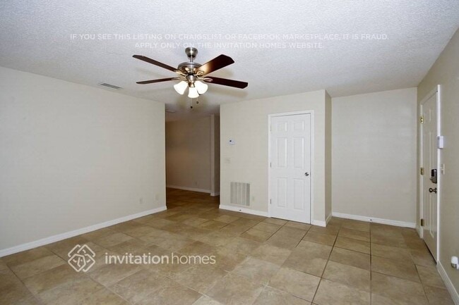 Photo - 192 Groveland Farms Rd