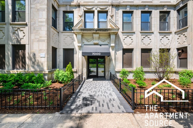 Photo - 7000 S South Shore Dr Unidad 803 Rental