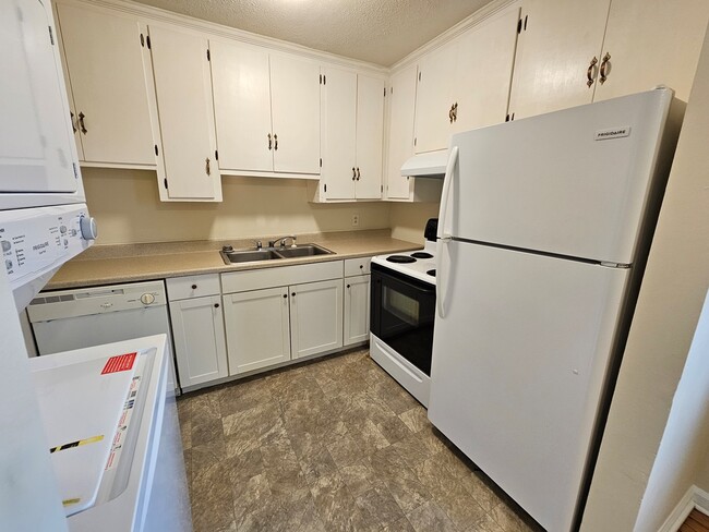 Photo - 1305 Belleview Ave