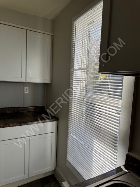 1229 Wall St
