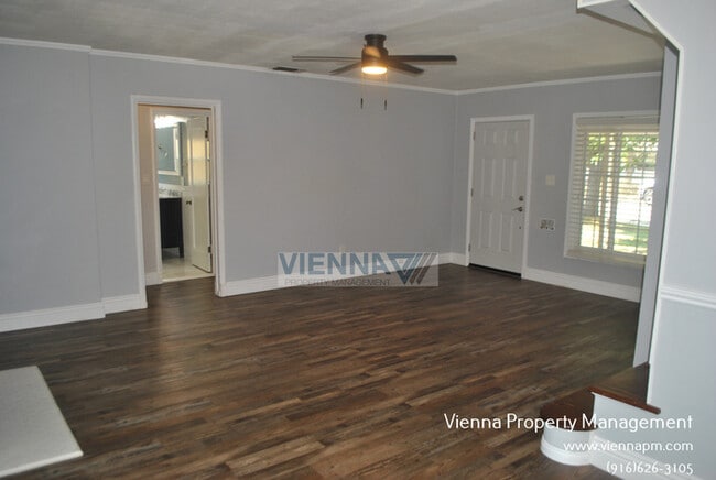 Photo - 3401 57th St