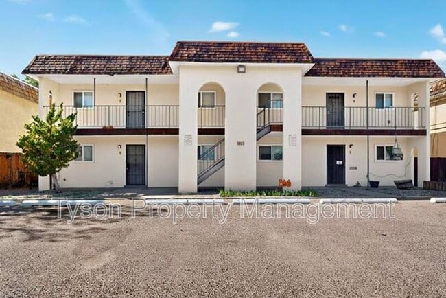 Building Photo - 1825 Mary Ellen St NE