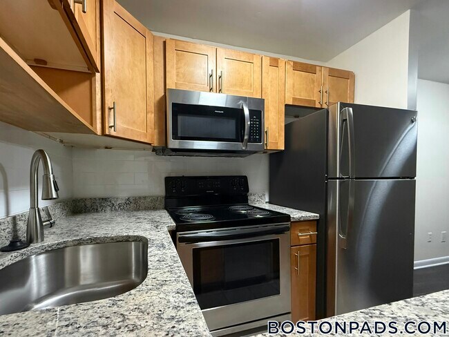 Photo - 16 Westgate Dr Unit 3T