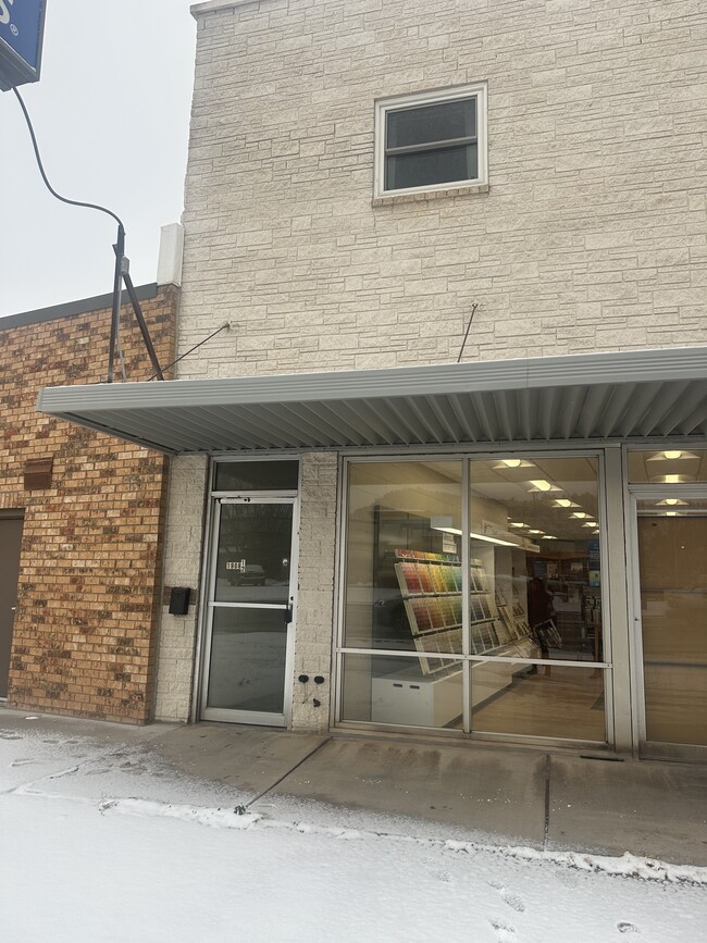 Photo - 1908 W Main St