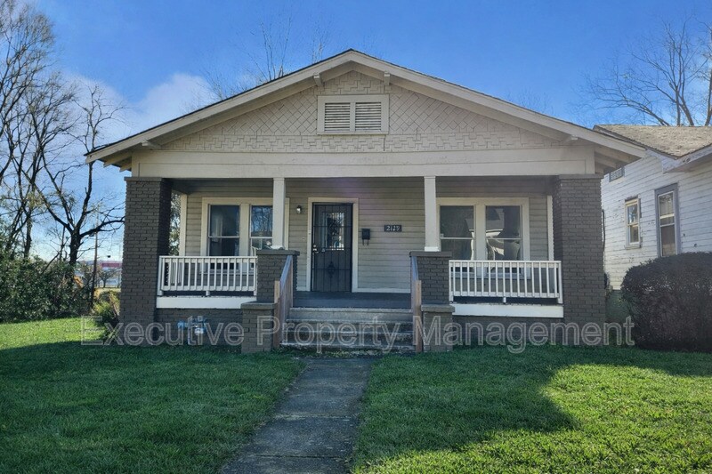 Photo - 2129 30th Pl N